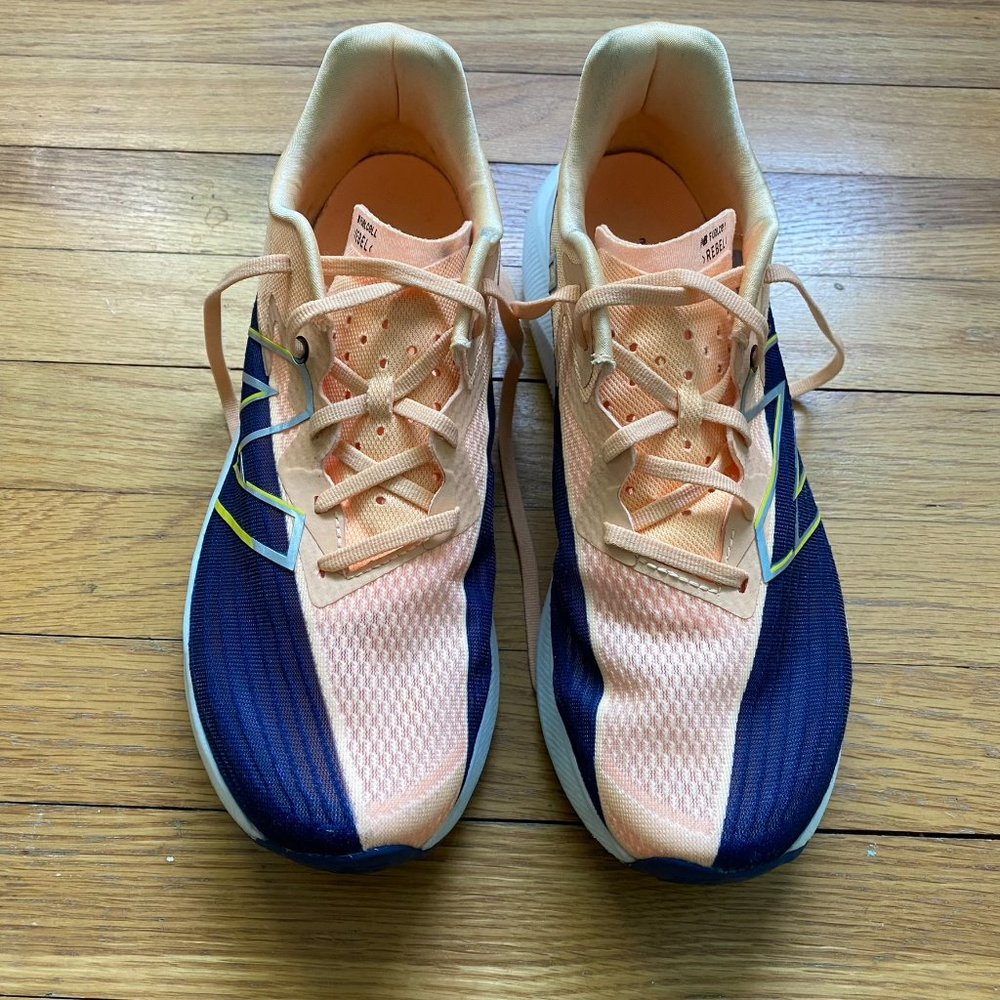 New Balance Fuel Cell Rebel V2 Women's Sz 10 Wide